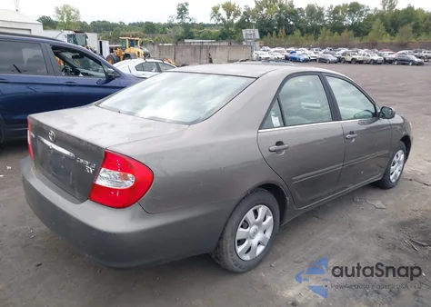 2002 Toyota Camry Le from USA, damaged, VIN 4T1BE32K42U515374